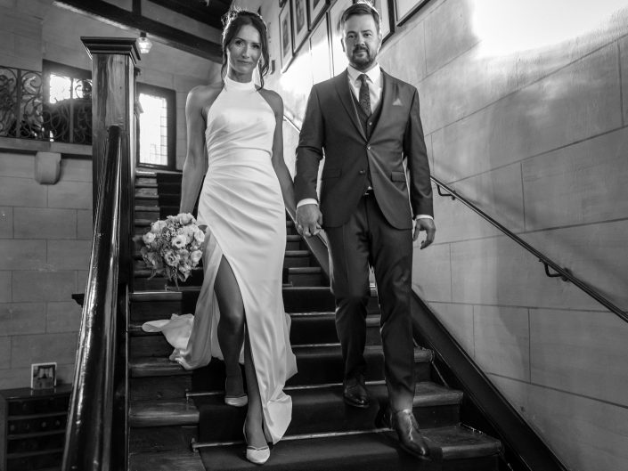 Wedding on Location, Hochzeitslocation Schloss Hohenstein Ahorn, Romantikhotel, Hochzeitsfotos im Schlossgarten, Wedding-Photography, Brautpaar-Shooting im Schloss, emotionale Hochzeitsfotos, romantisches Brautpaar-Shooting, professionelle Hochzeitsfotografin Nadja Hommel, Brautpaar-Shooting Oberfranken Südthüringen, Wedding-Pictures, romantische Hochzeitsfotografie, unsere Liebesgeschichte, emotionales Brautpaar-Shooting, Hochzeitsfotografie in Rödental, Hochzeitsfotografie in Sonneberg, Hochzeitsfotografie in Coburg, Hochzeitsfotografie in Sonnefeld, Hochzeitsfotografie in Lichtenfels, Hochzeitsfotografie in Neuhaus am Rennweg, Hochzeitsfotografie in Sonneberg, Hochzeitsfotografie in Bamberg, Hochzeitsfotografie in Kronach, Hochzeitsfotografie in Oberfranken, Brautpaar im Schloss, Brautpaar auf der Treppe, Paar geht Treppe runter