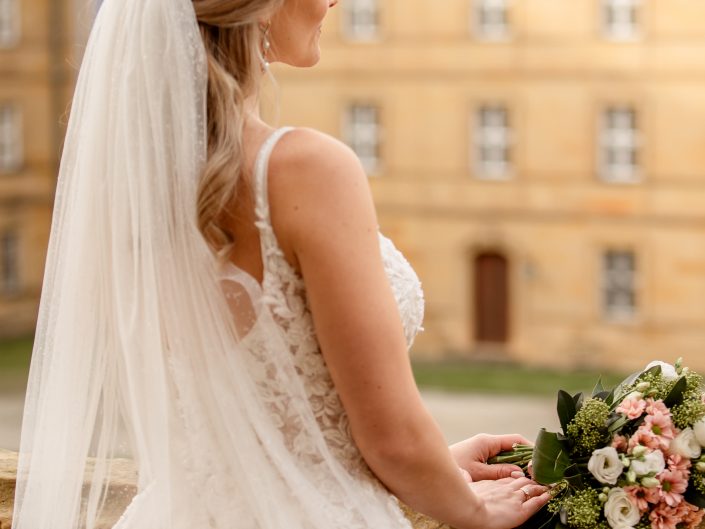 Wedding on Location, Hochzeitslocation Kloster Banz, Hochzeitsfotos Ruine / Mauer, Wedding-Photography, Brautpaar-Shooting im Schloss, Trauung im Schloss, romantisches Brautpaar-Shooting im Schloss, professionelle Hochzeitsfotografin Nadja Hommel, Brautpaar-Shooting Oberfranken Südthüringen, Wedding-Pictures, romantische Hochzeitsfotografie, unsere Liebesgeschichte, emotionales Brautpaar-Shooting, Hochzeitsfotografie in Rödental, Hochzeitsfotografie in Sonneberg, Hochzeitsfotografie in Coburg, Hochzeitsfotografie in Sonnefeld, Hochzeitsfotografie in Lichtenfels, Hochzeitsfotografie in Neuhaus am Rennweg, Hochzeitsfotografie in Sonneberg, Hochzeitsfotografie in Bamberg, Hochzeitsfotografie in Kronach, Hochzeitsfotografie in Oberfranken, Braut, Brautschleier