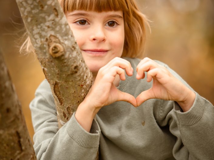 Familienshooting im Freien, fröhliche Familien-Fotografie im Freien, romantische Familien-Fotos, Family-Photography, Kinder-Shooting, Kids-Fotografie outdoor, emotionales Fotoshooting, fröhliche und spontane Fotografie im Freien, Liebe auf Bildern, Liebe ist Alles, Familienglück, Familienfreude, professionelle Familienfotografin Nadja Hommel, freies Familien-Shooting Oberfranken und Südthüringen, Family-Pictures, romantische Familienfotografie, unsere Glücksmomente, emotionales Shooting, Fotografie in Rödental, Fotografie in Sonneberg, Fotografie in Coburg, Fotografie in Sonnefeld, Fotografie in Lichtenfels, Fotografie in Neuhaus am Rennweg, Fotografie in Sonneberg, Fotografie in Bamberg, Fotografie in Kronach, Fotografie in Oberfranken